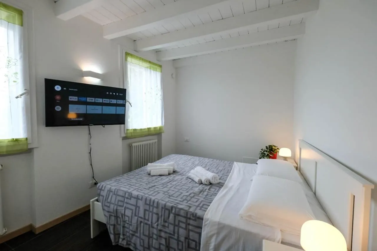 Dimora A Lazise - Lago Di Garda Apartment Italy